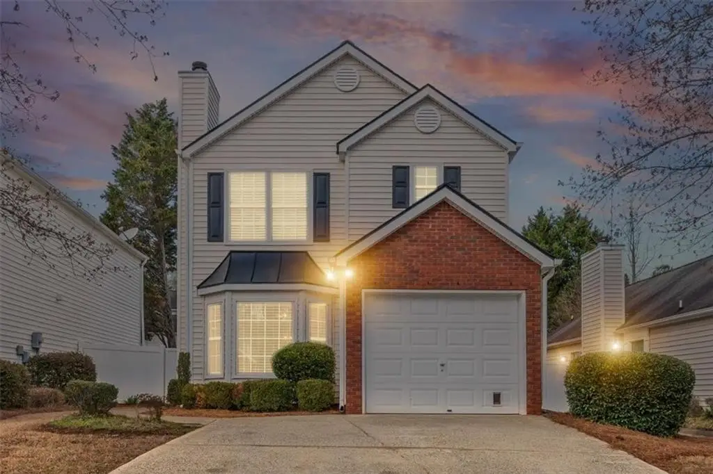 1061 Daventry Crossing, Woodstock, GA 30188 - #1