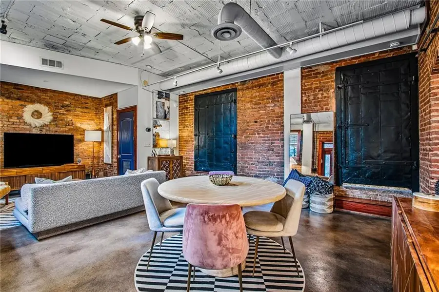 908 Juniper Street Ne #4, Atlanta, GA 30309 - #2