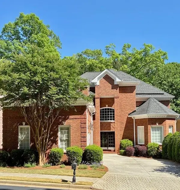 2075 River Falls Drive, Roswell, GA 30076