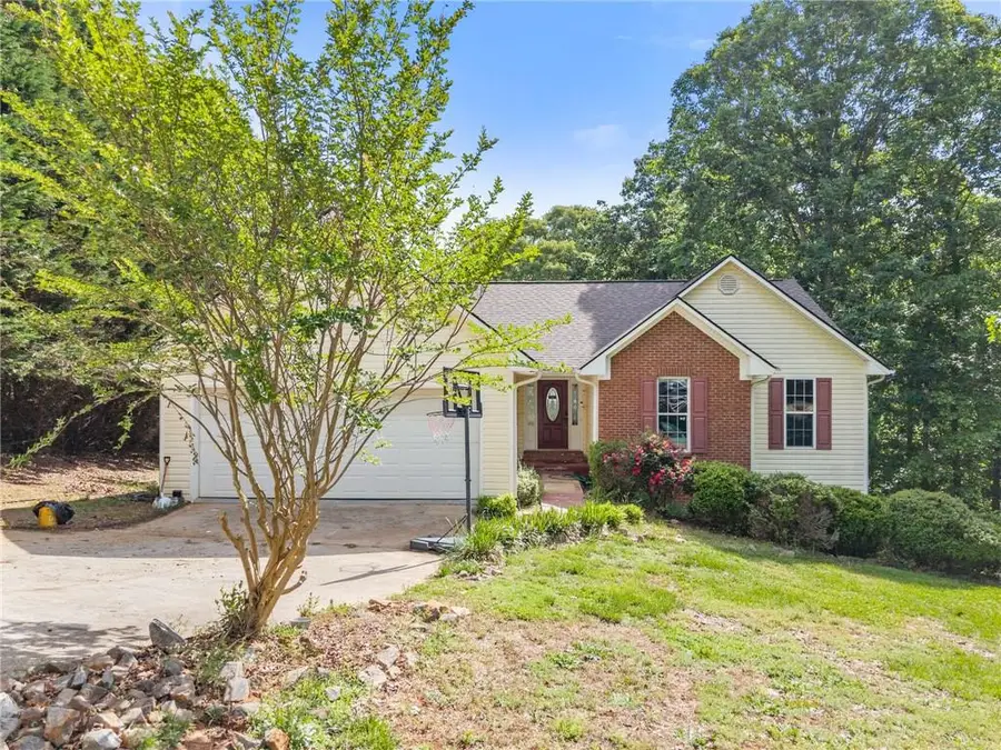 413 Rolling Meadows Drive, Cleveland, GA 30528 - #2