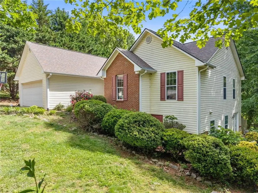 413 Rolling Meadows Drive, Cleveland, GA 30528 - #3