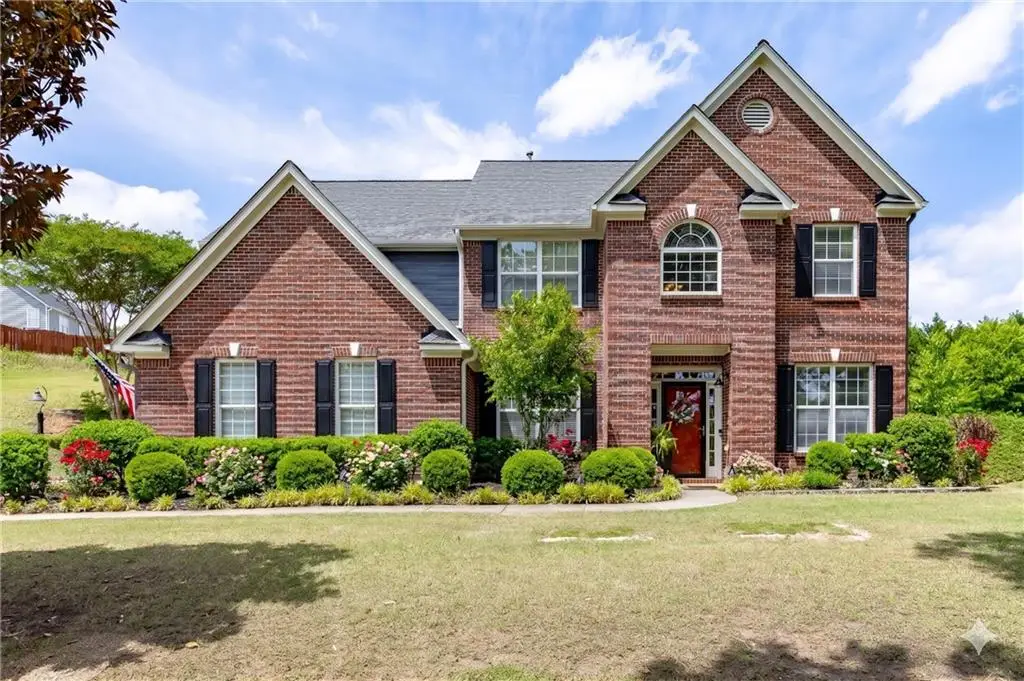 933 Cruce Lake Drive, Hoschton, GA 30548 - #1