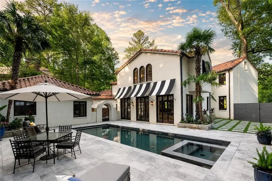 1598 W Sussex Road Nw, Atlanta, GA 30306 - #2