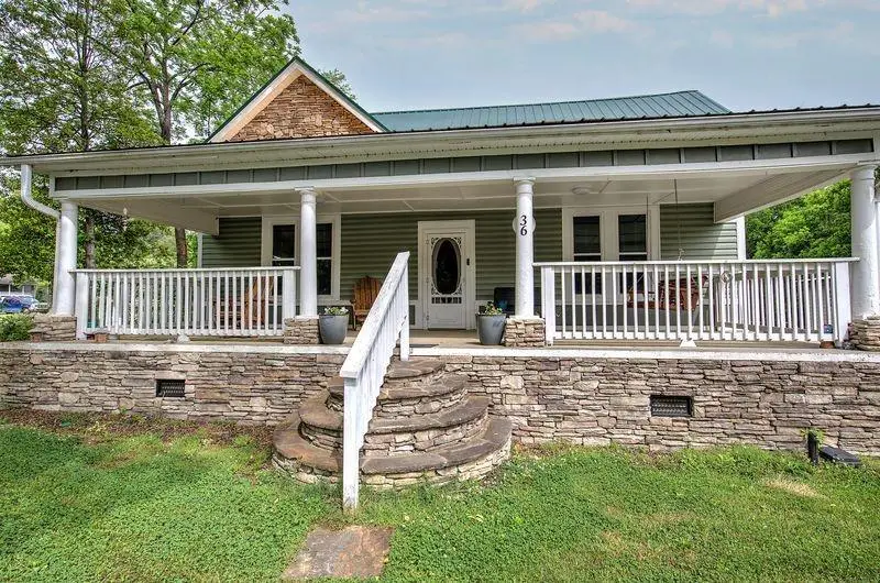 36 Shaw Street, Kingston, GA 30145 - #2