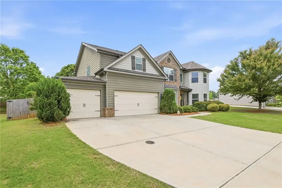 5821 Park Point, Flowery Branch, GA 30542 - #2