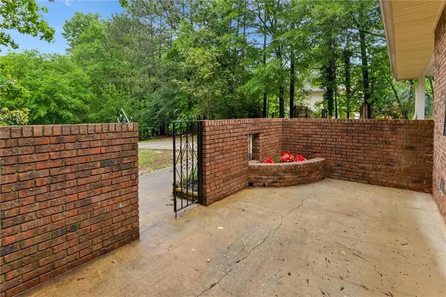 6952 W Fayetteville Road, Riverdale, GA 30296 - #2