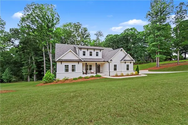 727 Old Collins Road, Hoschton, GA 30548