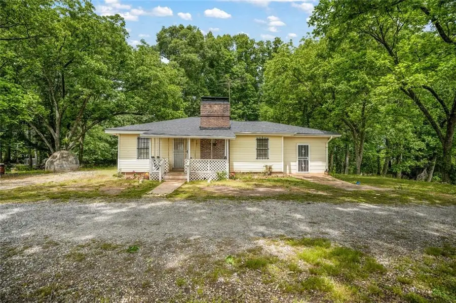 3911 Blackstock Road, Talmo, GA 30575 - #2