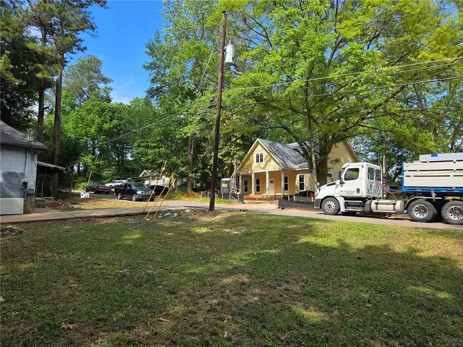 516 Warren Avenue, Scottdale, GA 30079 - #3