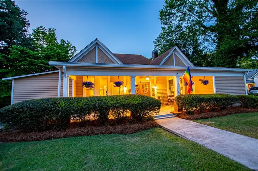 410 Cedar Street, Carrollton, GA 30117 - #2