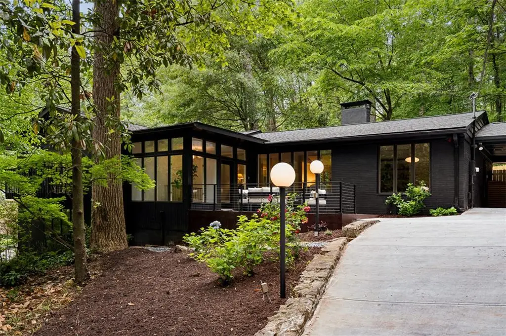 922 Barton Woods Road Ne, Atlanta, GA 30307 - #1