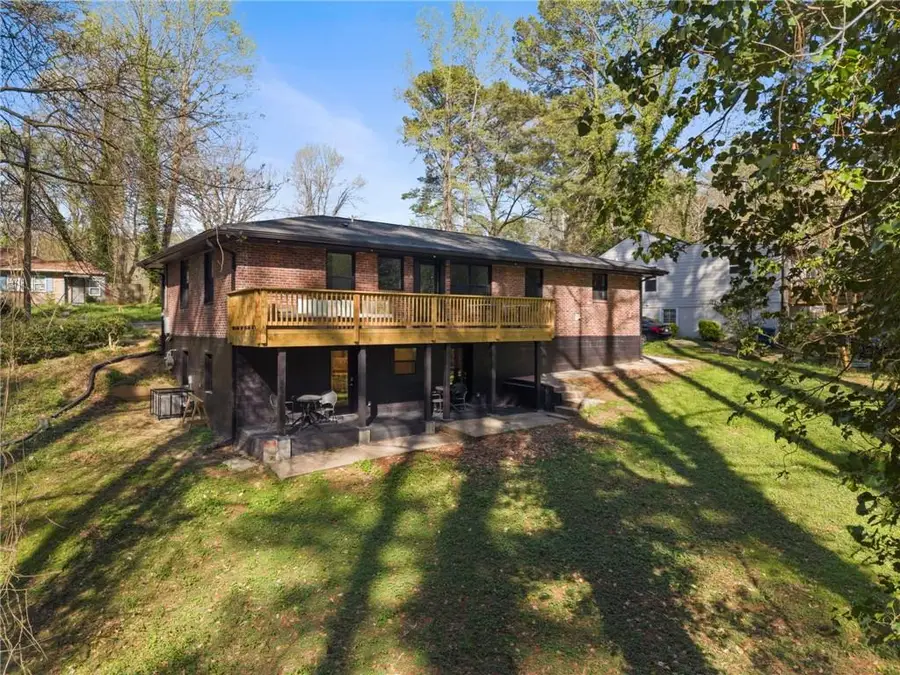 2746 Dale Creek Drive Nw, Atlanta, GA 30318 - #2