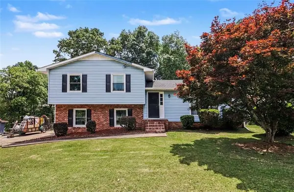 5913 Old Forrest Way, Douglasville, GA 30135