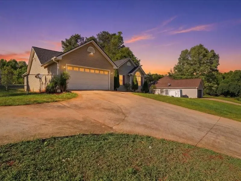 7154 Cedar Hill Drive, Gainesville, GA 30507 - #2