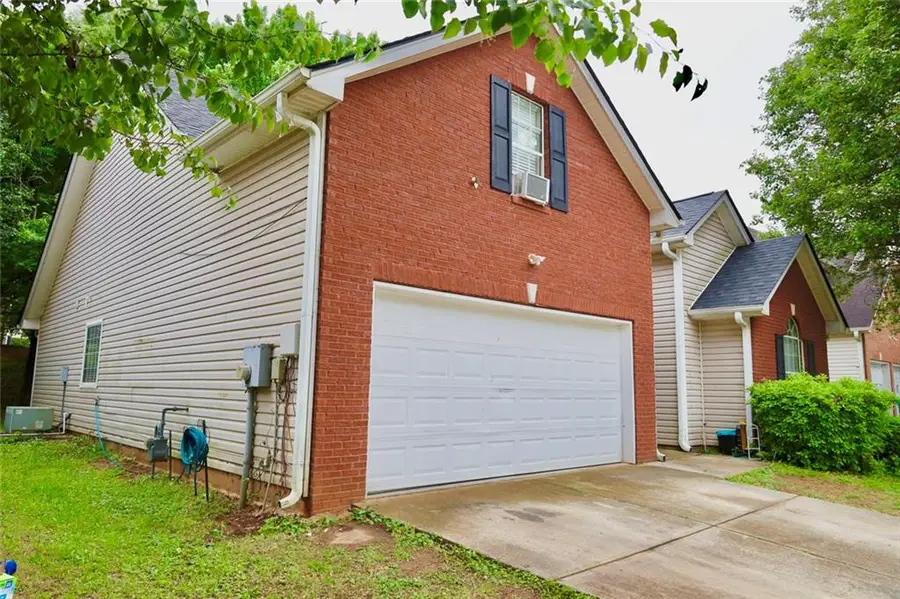 876 Ashton Oak Circle, Stone Mountain, GA 30083 - #3