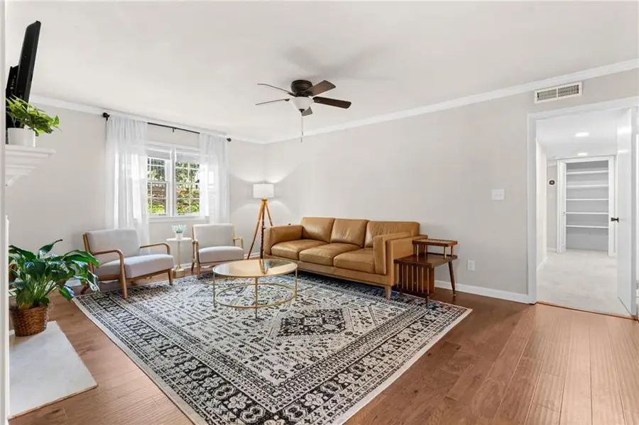 34 Chaumont Square Nw, Atlanta, GA 30327 - #3