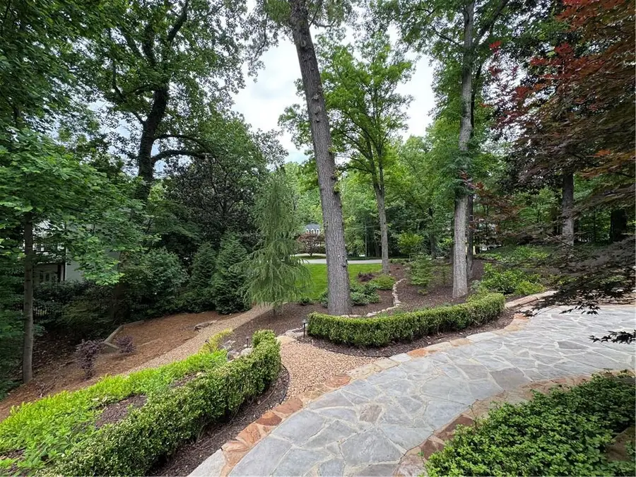 625 W Northway Lane, Atlanta, GA 30342 - #3