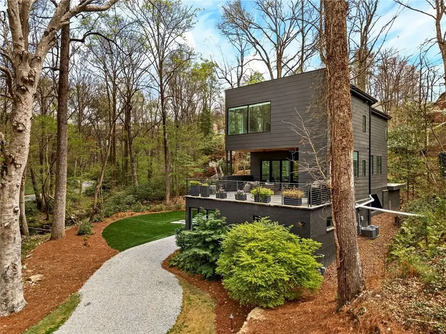 585 Mountain Way Ne, Atlanta, GA 30342 - #2