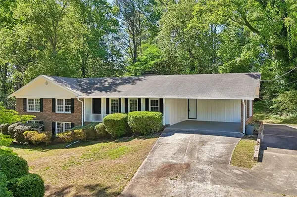 2922 Laura Lane, Lithia Springs, GA 30122