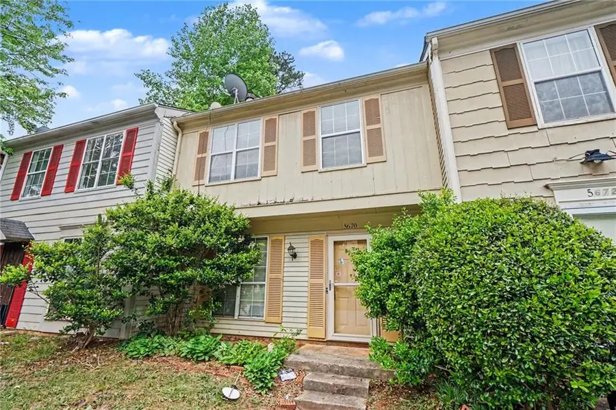 5670 Wells Circle, Stone Mountain, GA 30087 - #2