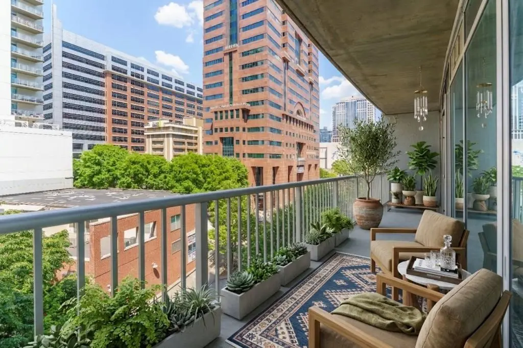 44 Peachtree Place Nw #730, Atlanta, GA 30309 - #1