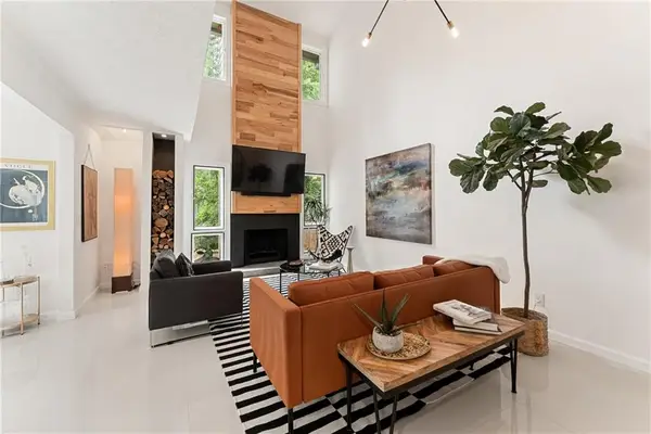 2498 Cedar Brook E, Marietta, GA 30067