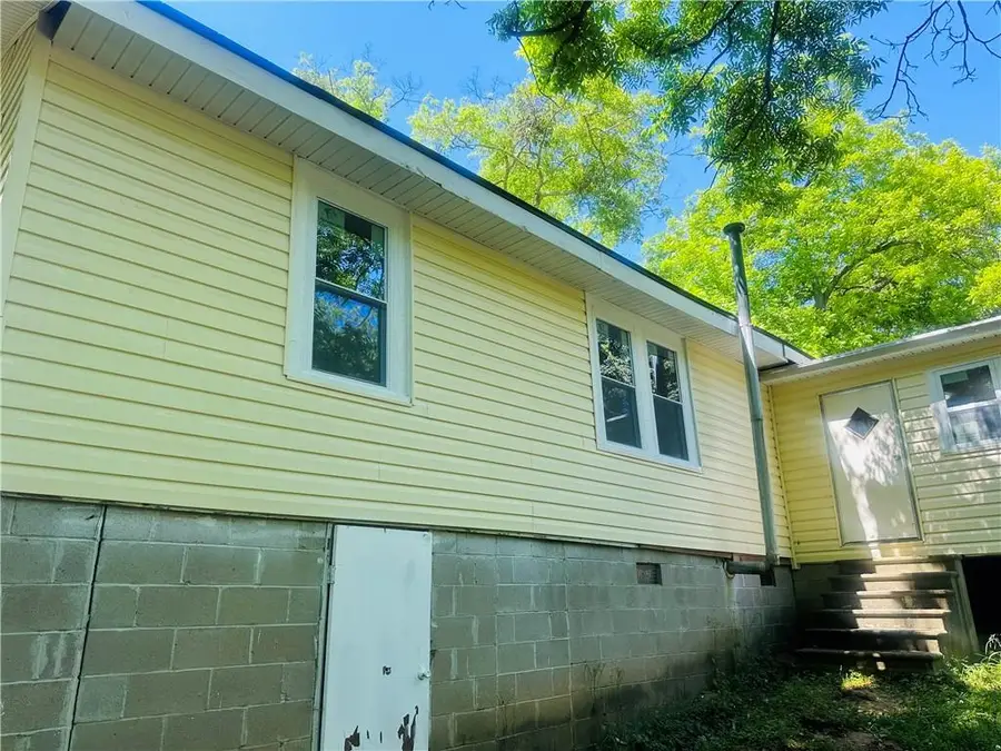 110 Bermuda St, Royston, GA 30662 - #2