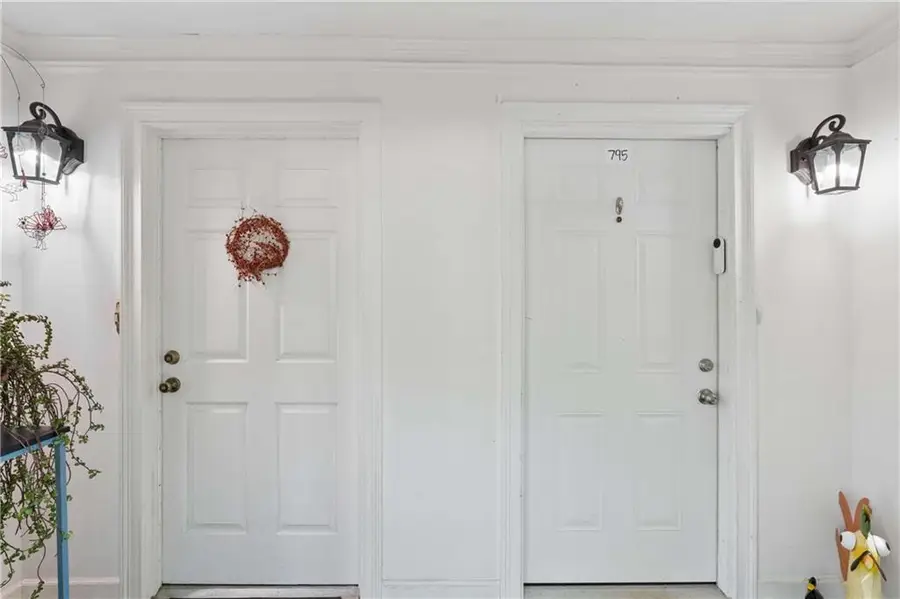 795 N Parkwood Road, Decatur, GA 30030 - #3