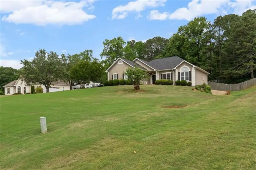 122 Crescent Drive, Newnan, GA 30265 - #3