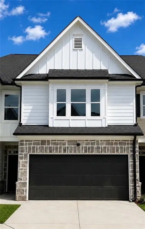 19 Crest Drive, Hartwell, GA 30643