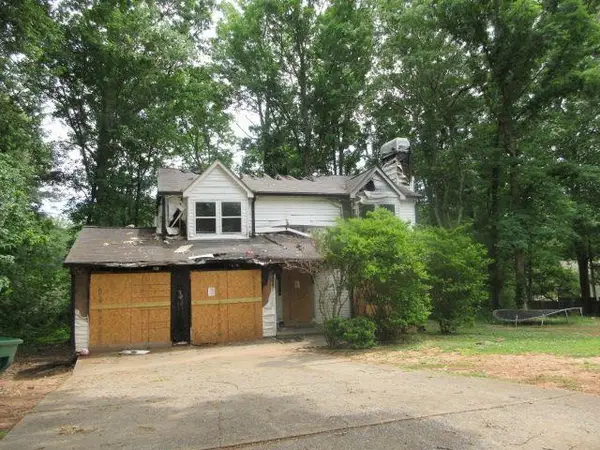5333 Greenhedge Trail, Stone Mountain, GA 30088