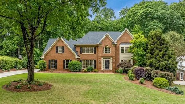 7390 Stoney Kirk Close, Atlanta, GA 30350