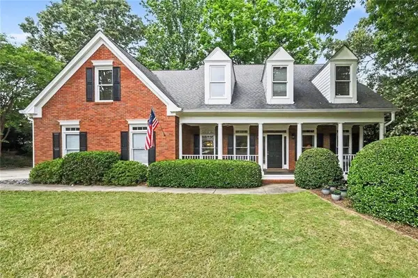 2737 Duncans View Trace Ne, Buford, GA 30519
