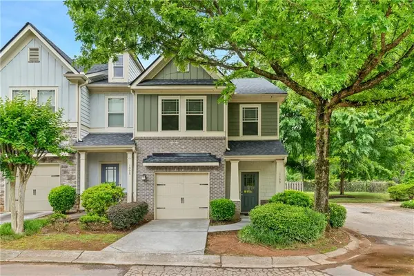 1100 N Village Drive, Decatur, GA 30032