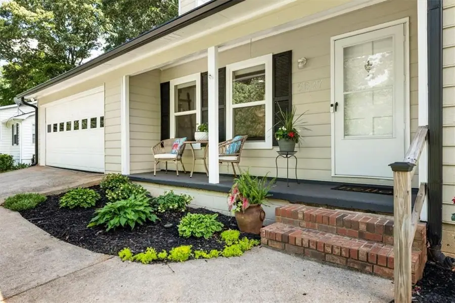 5627 Pinewood Drive, Flowery Branch, GA 30542 - #2