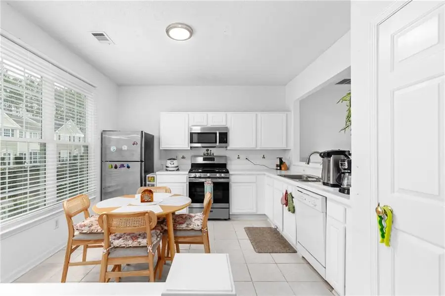 4088 Howell Park Road, Duluth, GA 30096 - #2