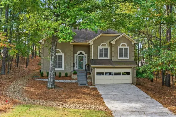 945 Club Chase Court, Roswell, GA 30076