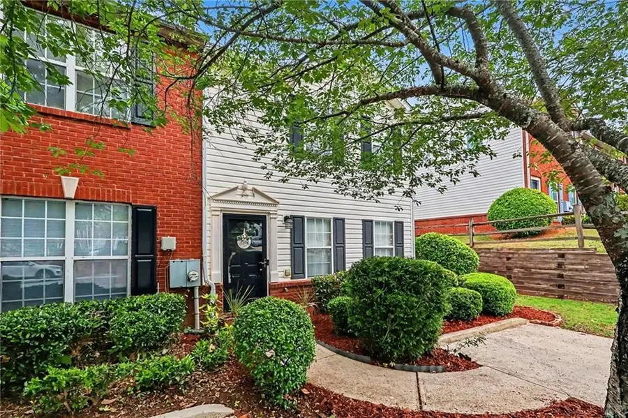 5867 Strathmoor Manor Circle, Lithonia, GA 30058 - #2