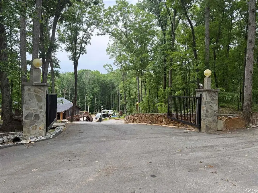 2426 E Maddox Road, Buford, GA 30519 - #2
