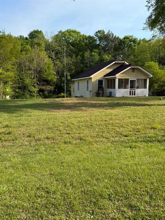 1186 E Tugalo Street, Toccoa, GA 30577 - #1