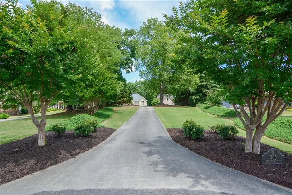 305 Lakeshore Drive, Hartwell, GA 30643 - #1