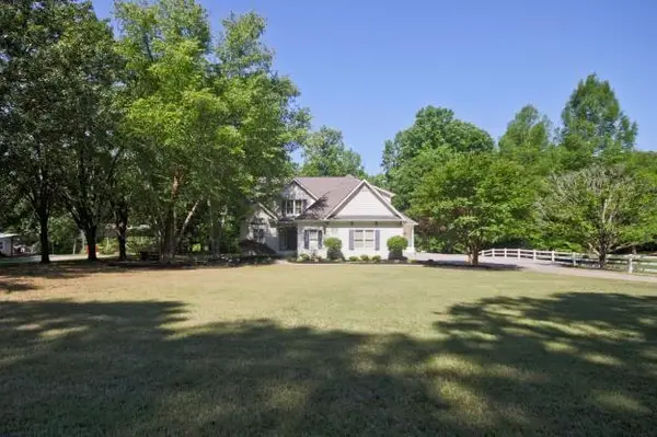 1692 N Hadaway Road Nw, Kennesaw, GA 30152