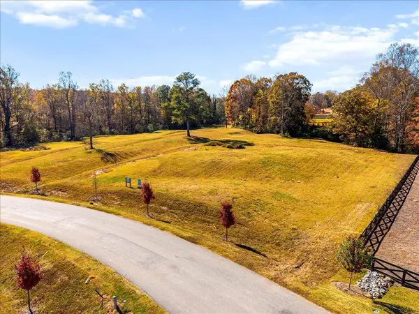 1053 Homestead Drive, Milton, GA 30004