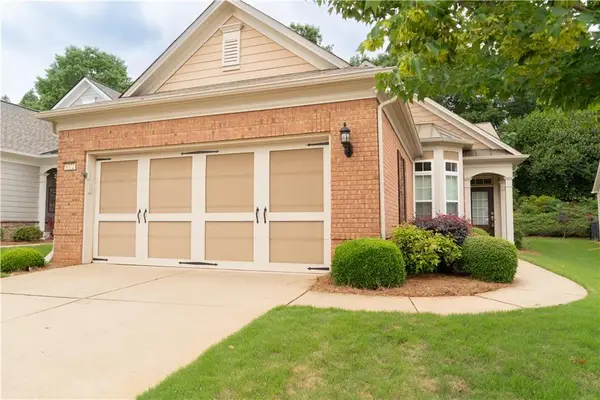 6372 Rockpoint Lane, Hoschton, GA 30548