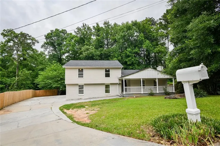 635 Garden Grove Drive, Lawrenceville, GA 30044 - #2