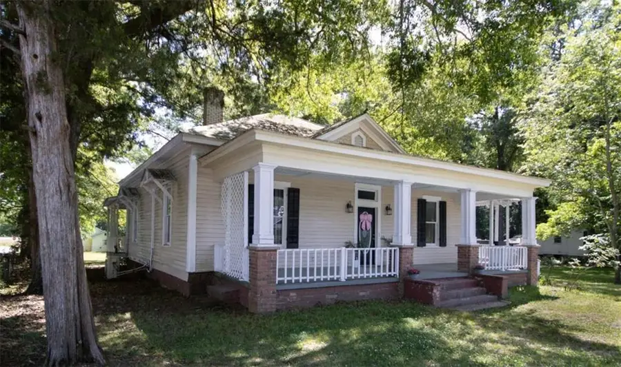 285 E Main St, Forsyth, GA 31029 - #3