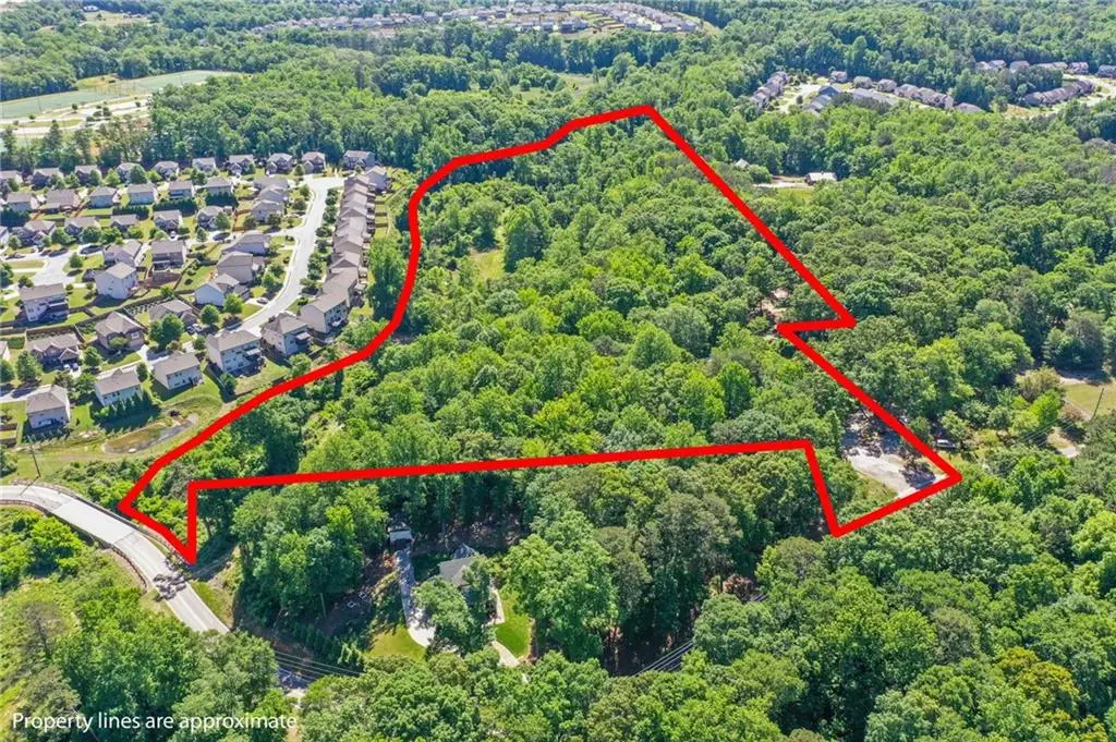 3960 Burnt Bridge Rd, Cumming, GA 30028 - #1
