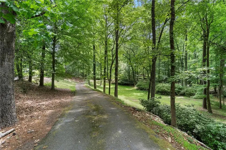 1340 W Garmon Road, Sandy Springs, GA 30327 - #2