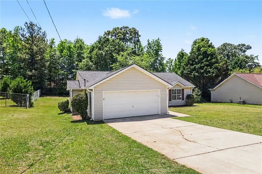 30 Canterbury Drive, Grantville, GA 30220 - #3