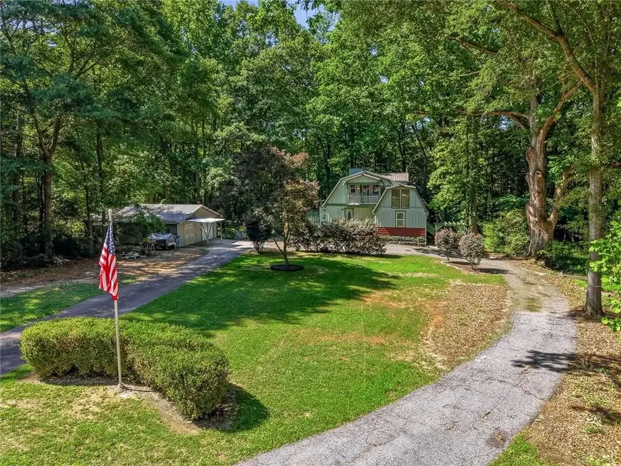 327 Lewis Circle, Commerce, GA 30529 - #2